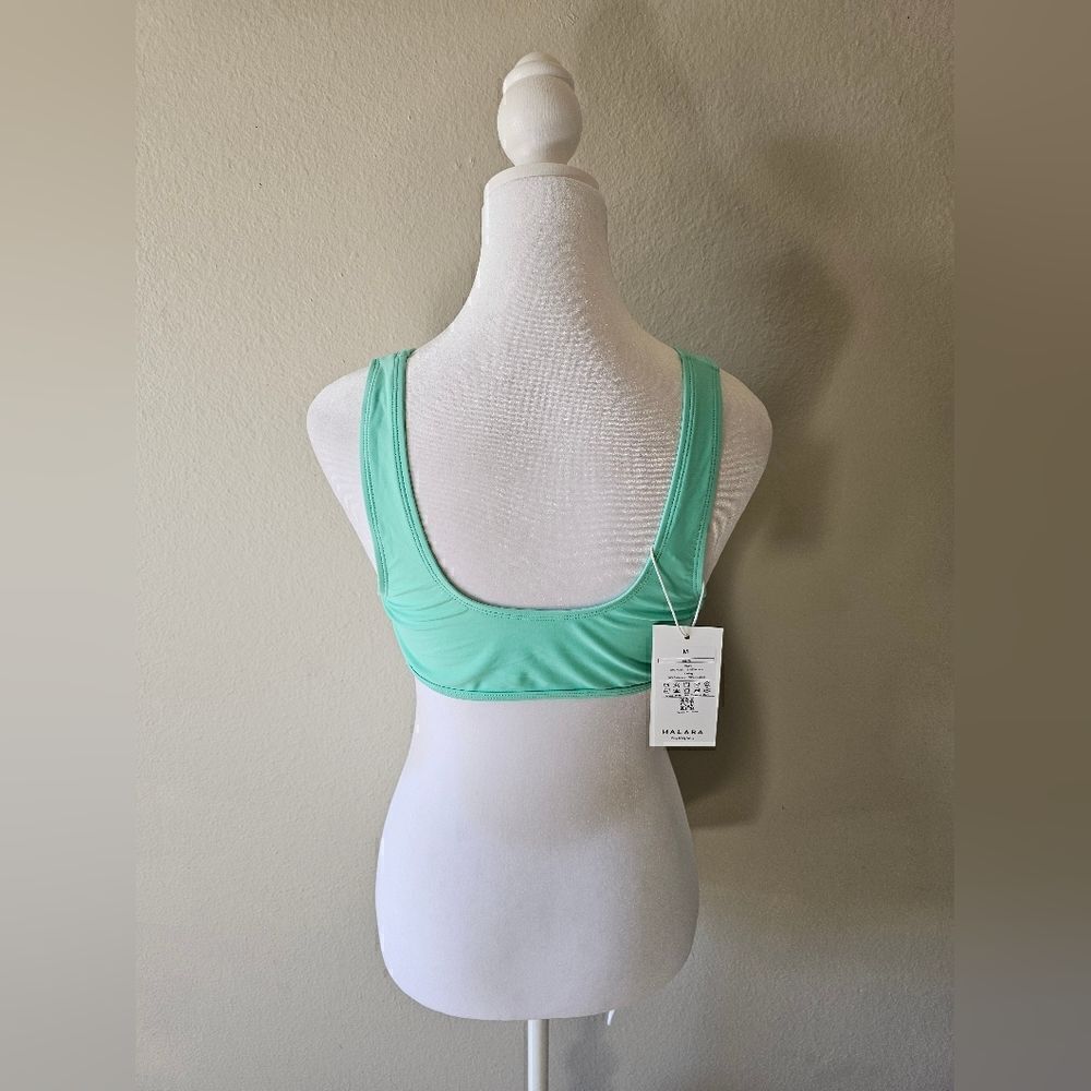 NWT Halara Sea Green Workout Bra Medium - Picture 2 of 7